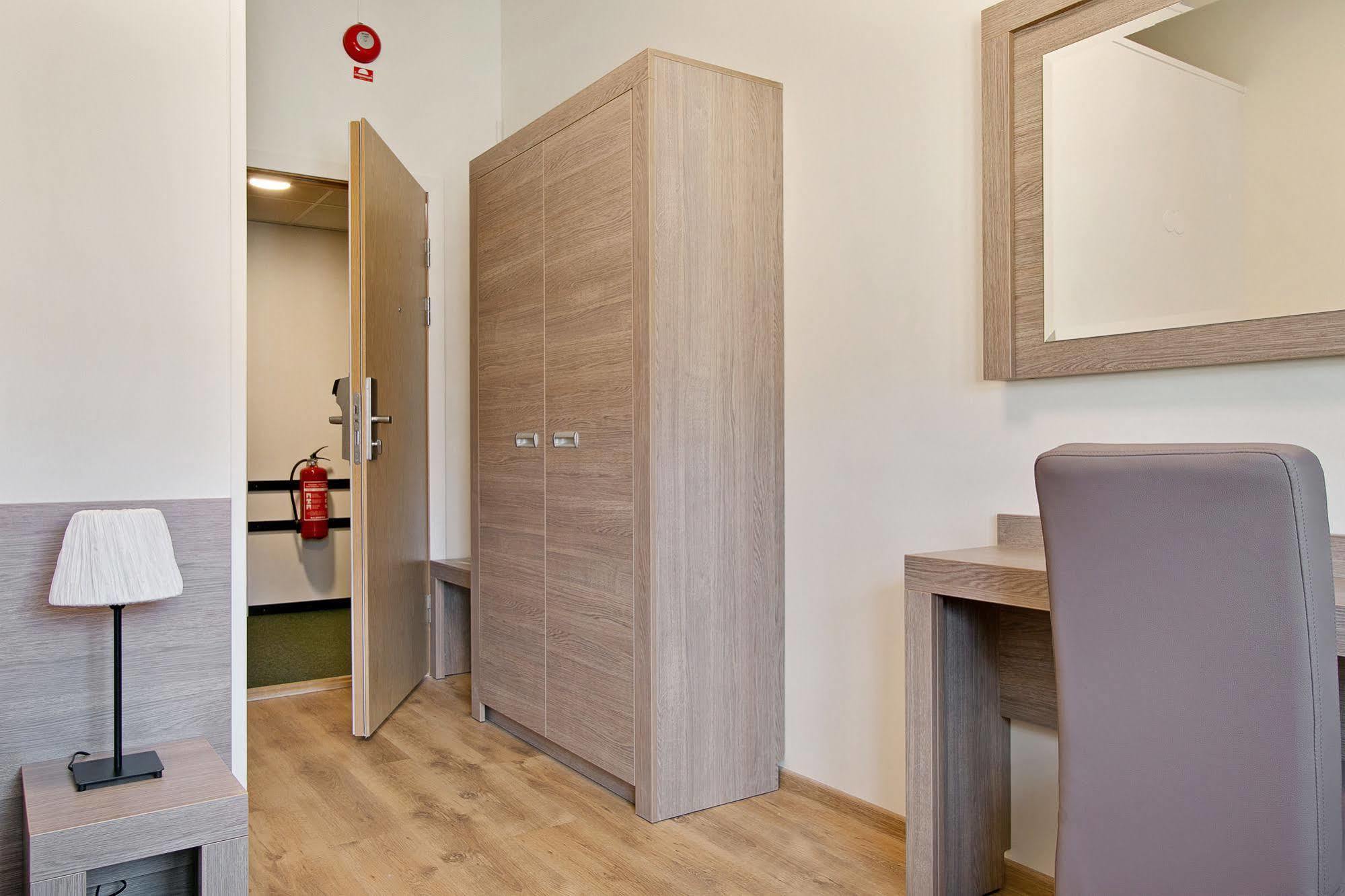 Hotel Kringelstaden Södertälje Esterno foto